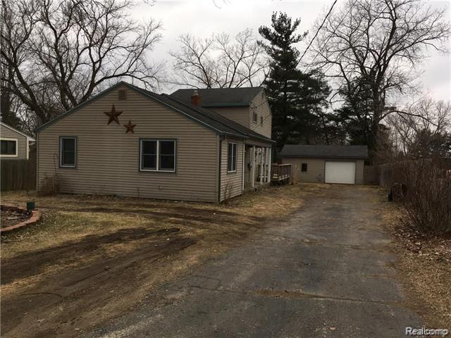 front view picture of 347 Sherman Ct, Ortonville, MI. 48462