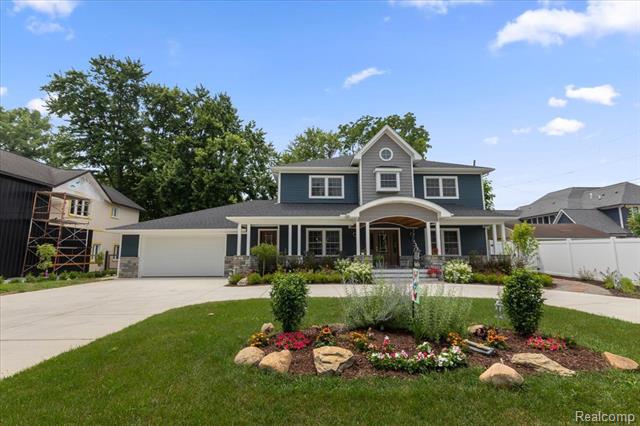 front view picture of 114 Bernstadt St, Novi, MI. 48377