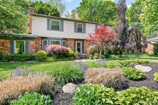 front view picture of 34021 Northwick St, Farmington, MI. 48331