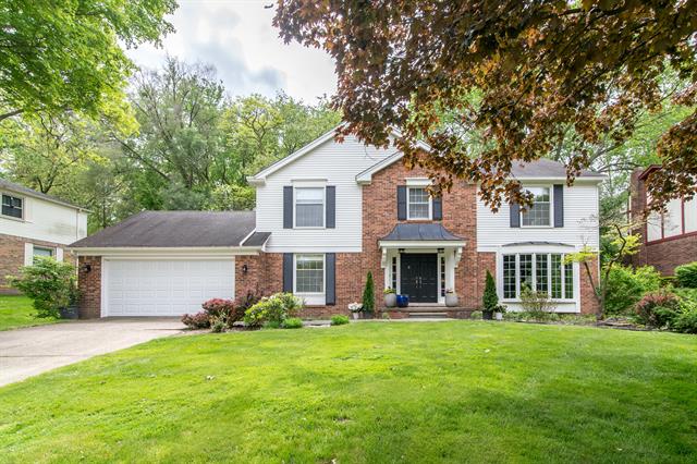 front view picture of 30645 Turtle Crk, Farmington, MI. 48331