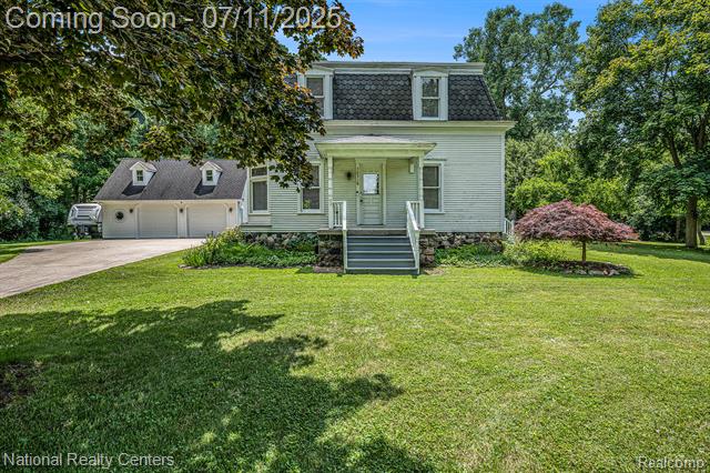 front view picture of 30318 Glenmuer St, Farmington, MI. 48334