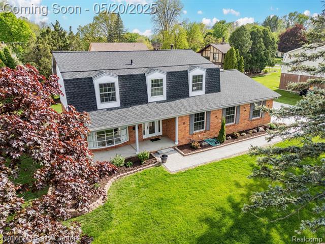 front view picture of 34623 Lakehurst Dr, Farmington, MI. 48331
