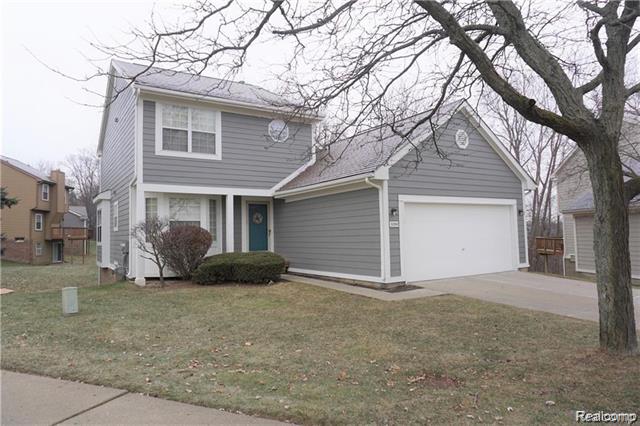 front view picture of 31056 Eagle Dr, Novi, MI. 48377