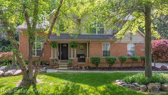 front view picture of 31085 Chatsford St, Novi, MI. 48377