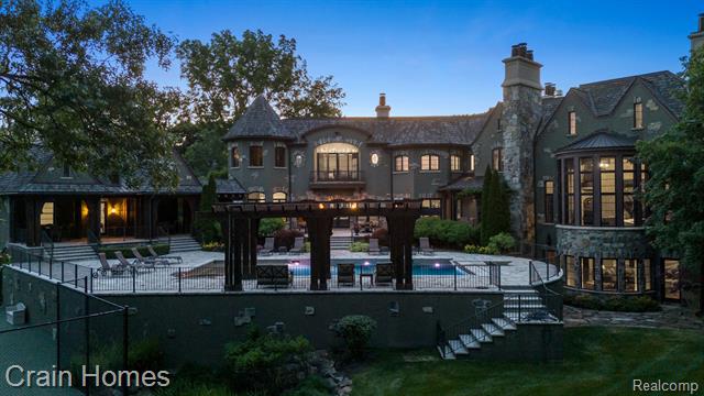 front view picture of 26565 Scenic Hwy, Franklin, MI. 48025