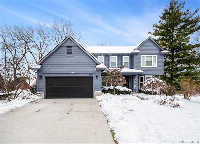 front view picture of 1871 Plumridge Ct, Walled Lake, MI. 48390