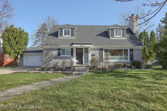 front view picture of 18880 Devonshire St, Franklin, MI. 48025