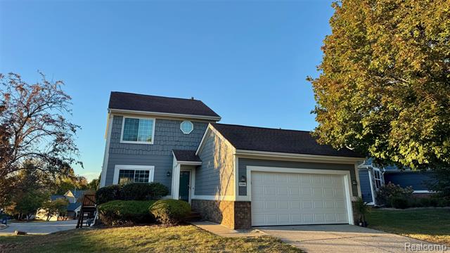 front view picture of 31063 Columbia Dr, Novi, MI. 48377