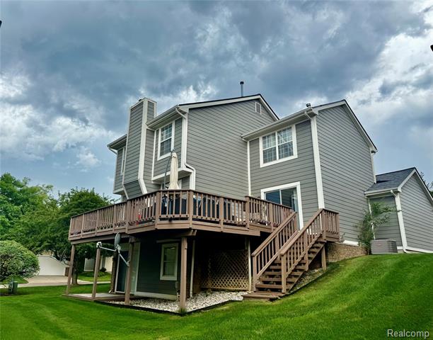 front view picture of 31199 Columbia Dr, Novi, MI. 48377