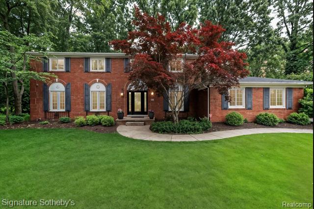 front view picture of 4438 Stony River Dr, Bloomfield Hills, MI. 48301