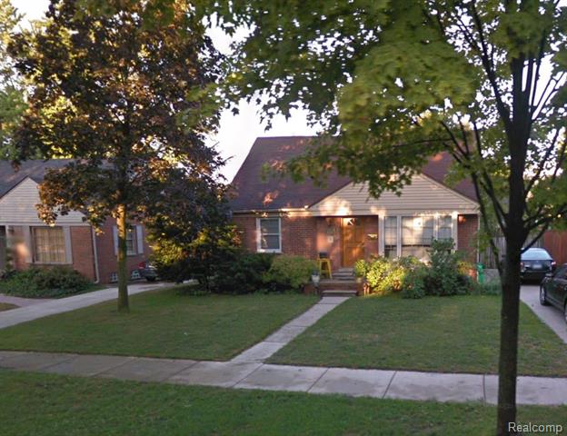 front view picture of 1680 Penistone St, Birmingham, MI. 48009