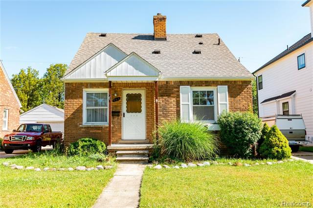 front view picture of 443 E Southlawn Blvd, Birmingham, MI. 48009