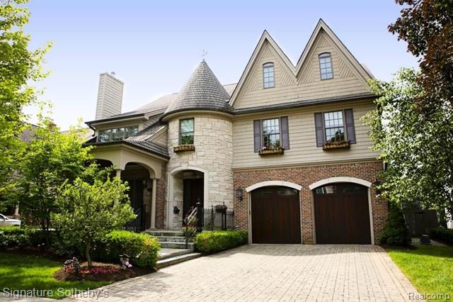 front view picture of 745 Wallace St, Birmingham, MI. 48009