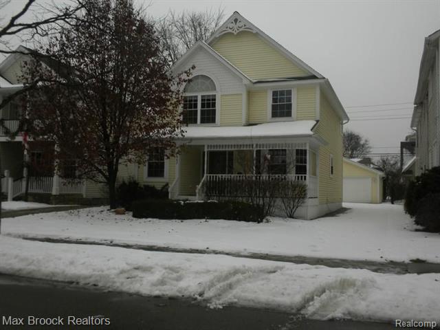 front view picture of 1067 Emmons Ave, Birmingham, MI. 48009