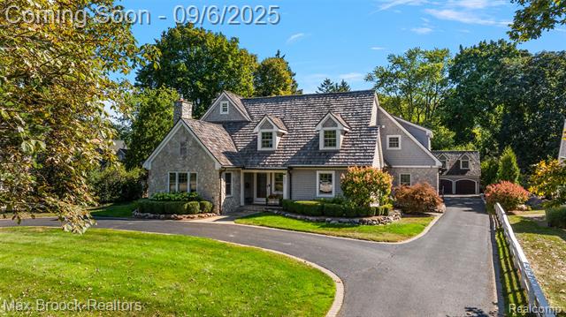 front view picture of 537 Pleasant St, Birmingham, MI. 48009