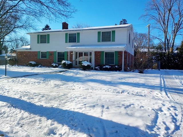 front view picture of 488 Bryn Mawr St, Birmingham, MI. 48009