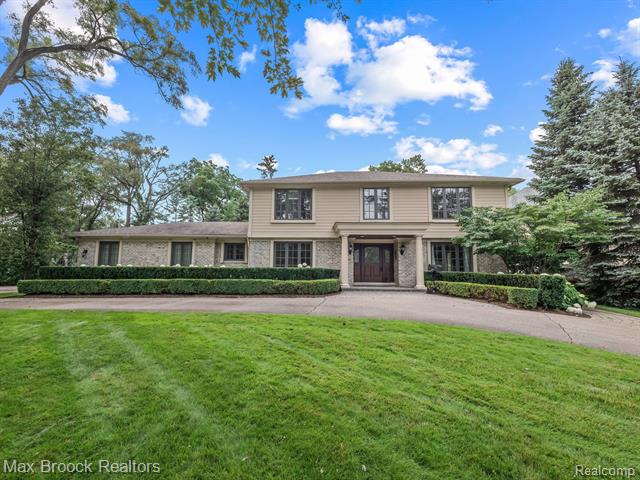 front view picture of 350 Shirley Rd, Birmingham, MI. 48009
