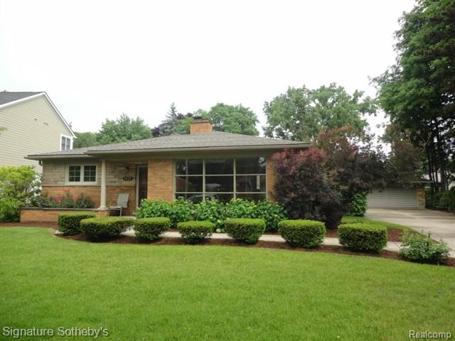 front view picture of 1435 Hazel St, Birmingham, MI. 48009