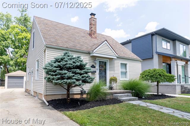 front view picture of 1943 Hazel St, Birmingham, MI. 48009