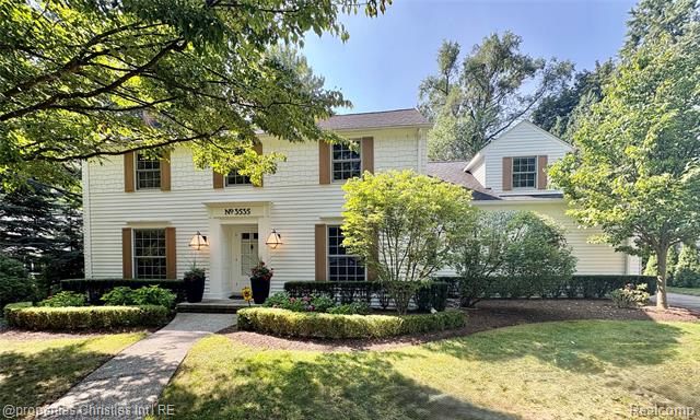 front view picture of 3535 Wooddale Ct, Bloomfield Hills, MI. 48301