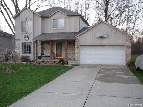 front view picture of 2931 Wisconsin Rd, Troy, MI. 48083