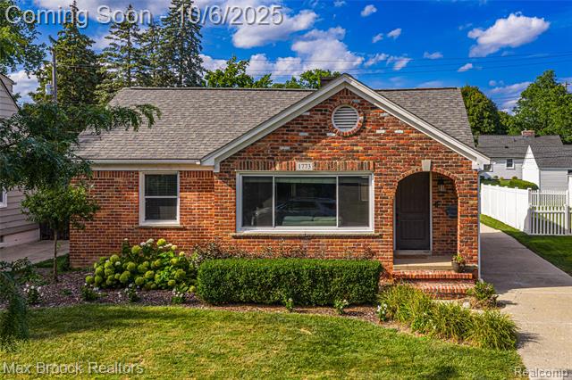 front view picture of 1773 Villa Rd, Birmingham, MI. 48009