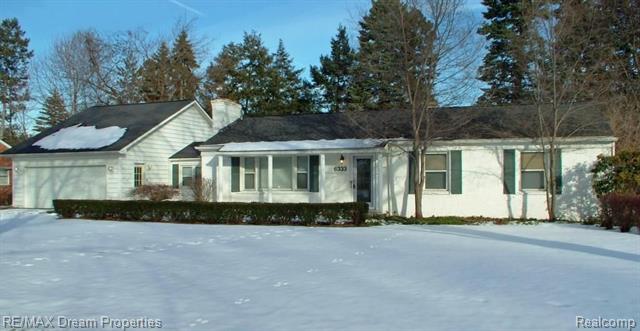 front view picture of 6333 Worlington Rd, Bloomfield Hills, MI. 48301