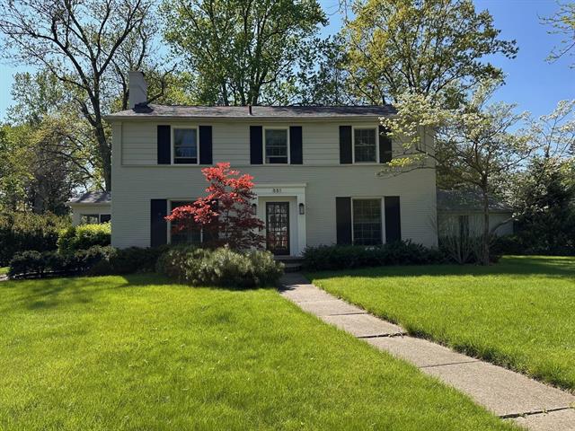 front view picture of 881 Yarmouth Rd, Bloomfield Hills, MI. 48301