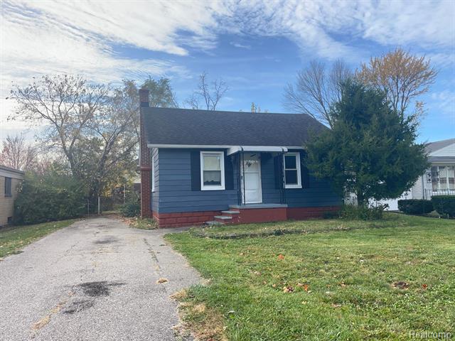 front view picture of 71 Biltmore Blvd, Troy, MI. 48084