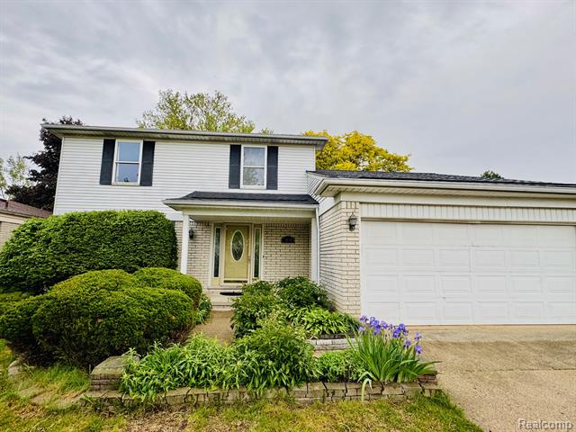front view picture of 1418 Shaker Dr, Troy, MI. 48083