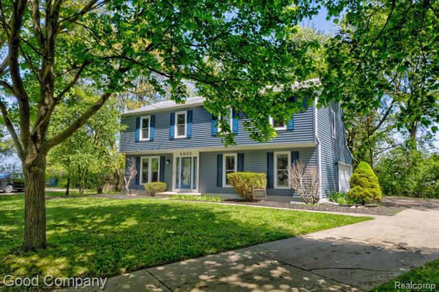 front view picture of 5803 Beauchamp, West Bloomfield, MI. 48322