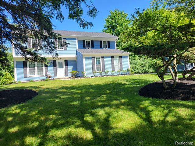 front view picture of 5791 Beauchamp, West Bloomfield, MI. 48322