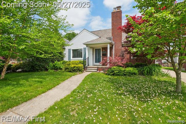 front view picture of 2681 Buckingham Ave, Birmingham, MI. 48009