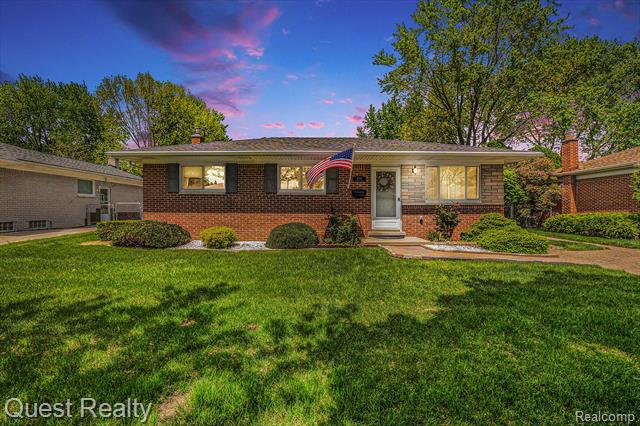 front view picture of 2843 Teasdale Dr, Troy, MI. 48083