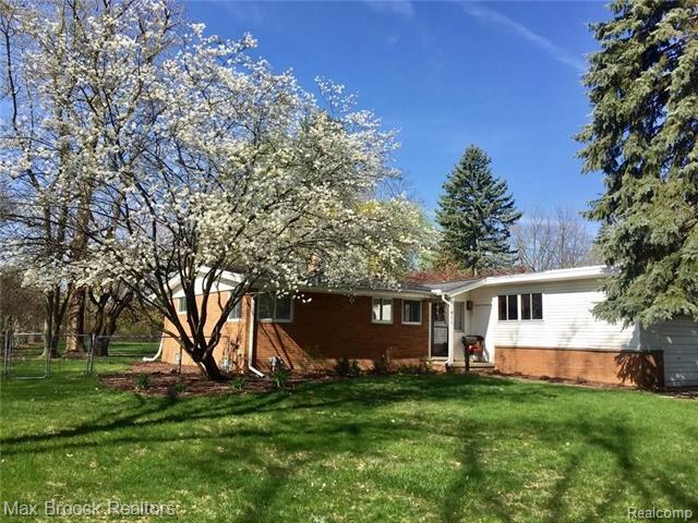 front view picture of 811 Norwich St, Birmingham, MI. 48009