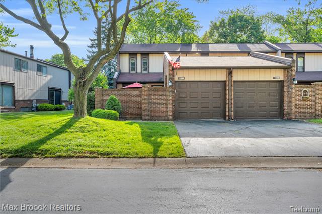 front view picture of 1169 Kirts, Troy, MI. 48084