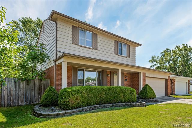 front view picture of 2882 Samuel Dr, Troy, MI. 48083