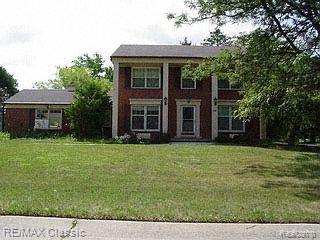 front view picture of 4003 Old Dominion Dr, West Bloomfield, MI. 48323