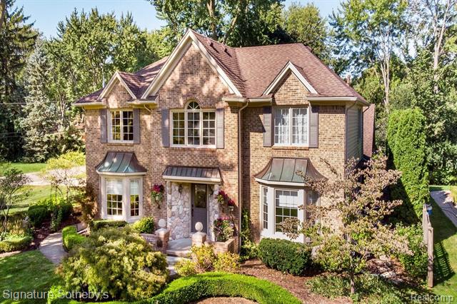 front view picture of 3405 Newgate Dr, Troy, MI. 48084