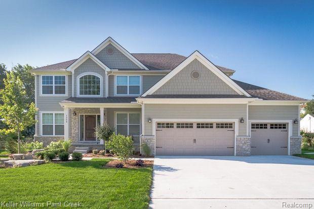 front view picture of 2204 Orpington Dr, Troy, MI. 48083