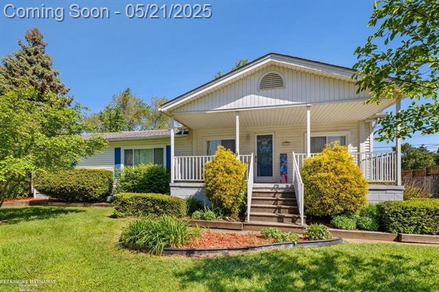 front view picture of 1131 Boyd St, Troy, MI. 48083