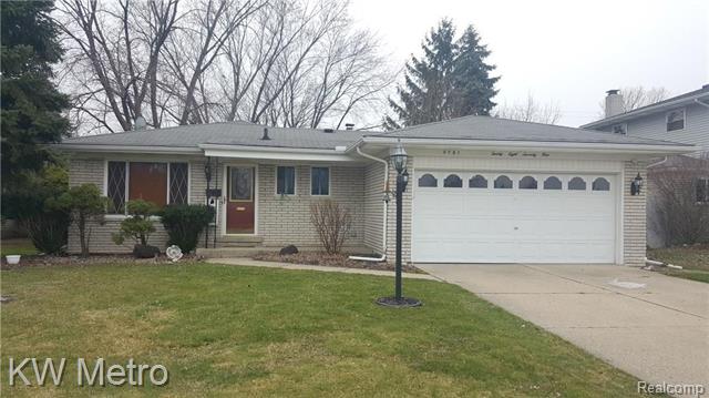 front view picture of 2871 Clayton Dr, Troy, MI. 48083