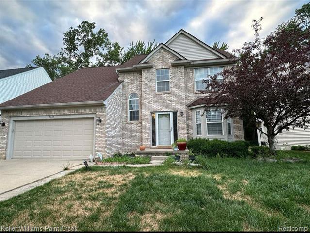 front view picture of 2385 Cedar Knoll Dr, Troy, MI. 48083