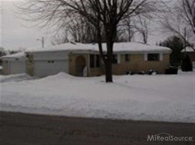 front view picture of 1220 Torpey Dr, Troy, MI. 48083