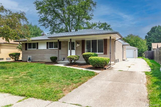 front view picture of 3408 Rowland Ct, Troy, MI. 48083