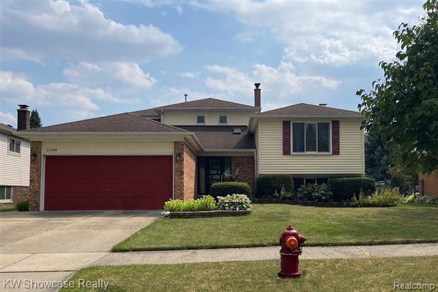 front view picture of 2268 Academy Dr, Troy, MI. 48083