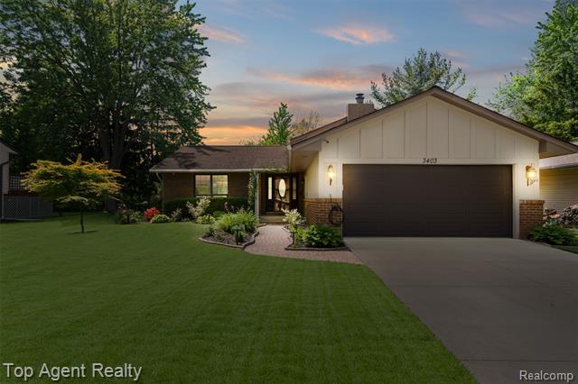 front view picture of 3403 Auburn Dr, Troy, MI. 48083
