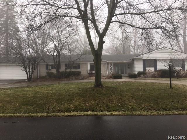 front view picture of 3770 Eastbourne Dr, Troy, MI. 48084