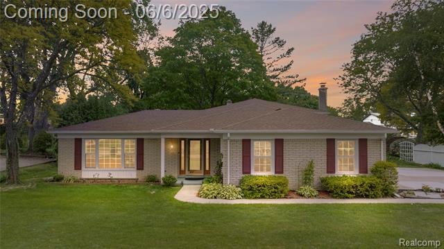 front view picture of 4118 Cherrywood Ln, Troy, MI. 48098