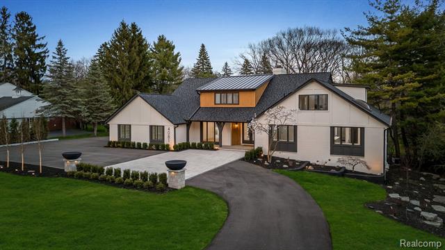 front view picture of 4081 Nearbrook Rd, Bloomfield Hills, MI. 48302